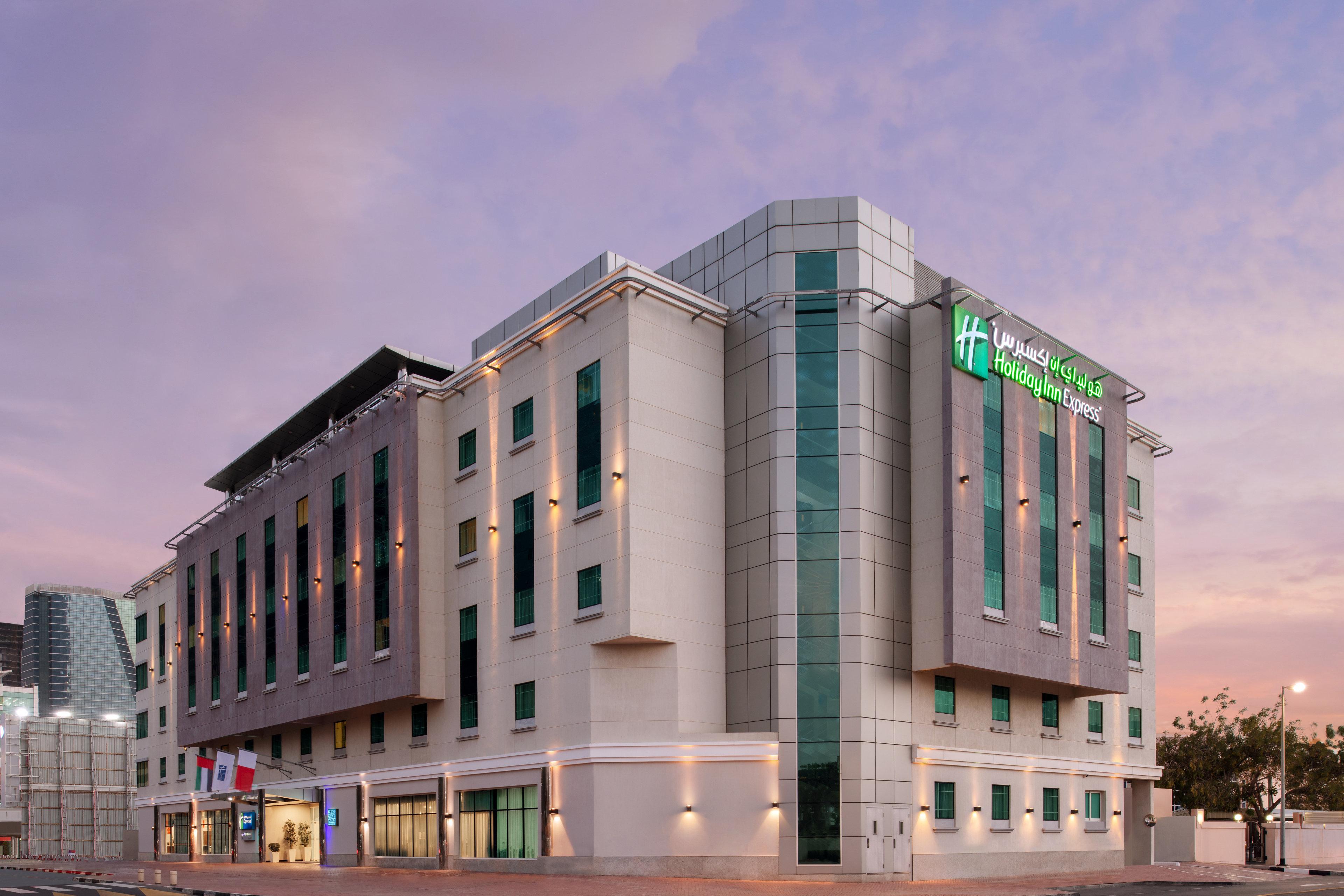 Holiday Inn Express Dubai Safa Park By Ihg Exterior photo