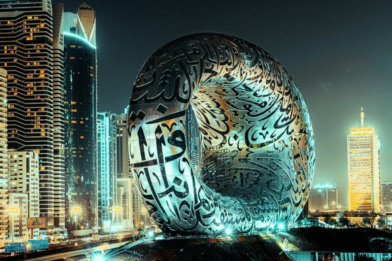 Holiday Inn Express Dubai Safa Park By Ihg Exterior photo