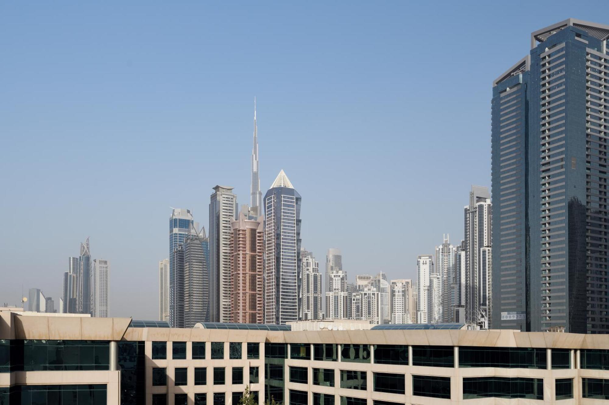 Holiday Inn Express Dubai Safa Park By Ihg Exterior photo