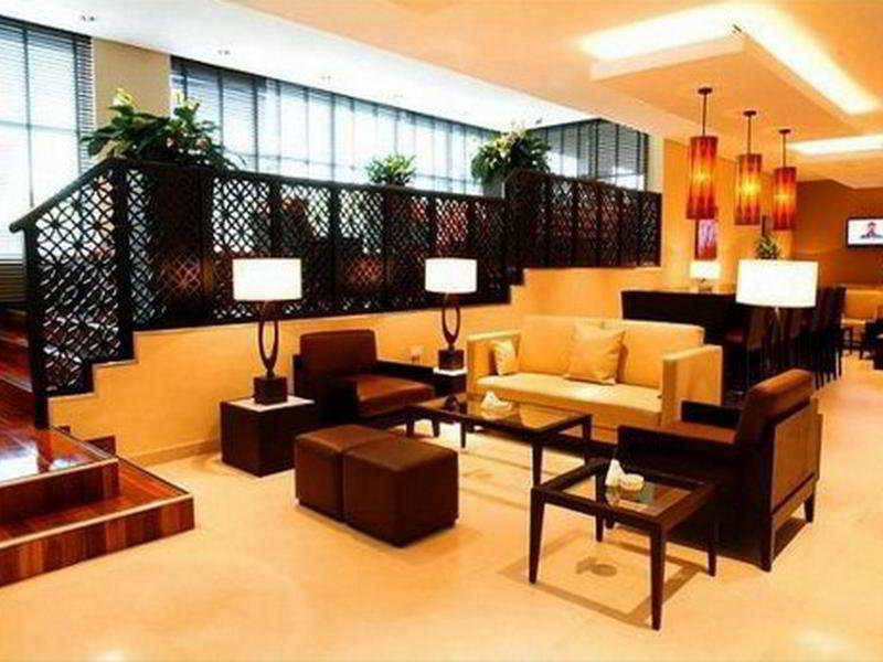Holiday Inn Express Dubai Safa Park By Ihg Interior photo